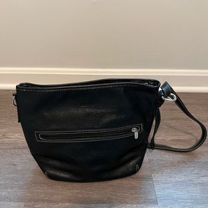 Roots Canada leather black purse